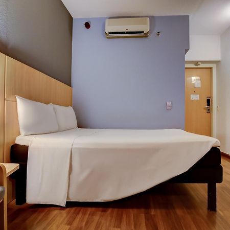 Ibis Vitoria Praia Do Canto Εξωτερικό φωτογραφία