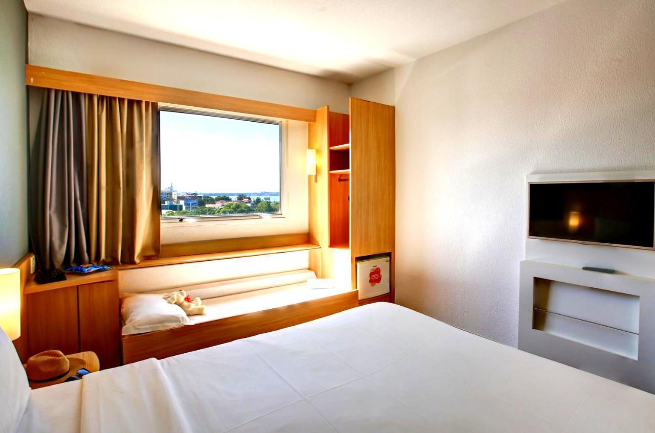 Ibis Vitoria Praia Do Canto Εξωτερικό φωτογραφία