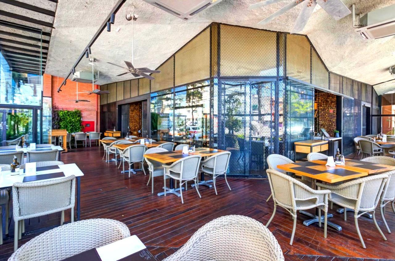 Ibis Vitoria Praia Do Canto Εξωτερικό φωτογραφία