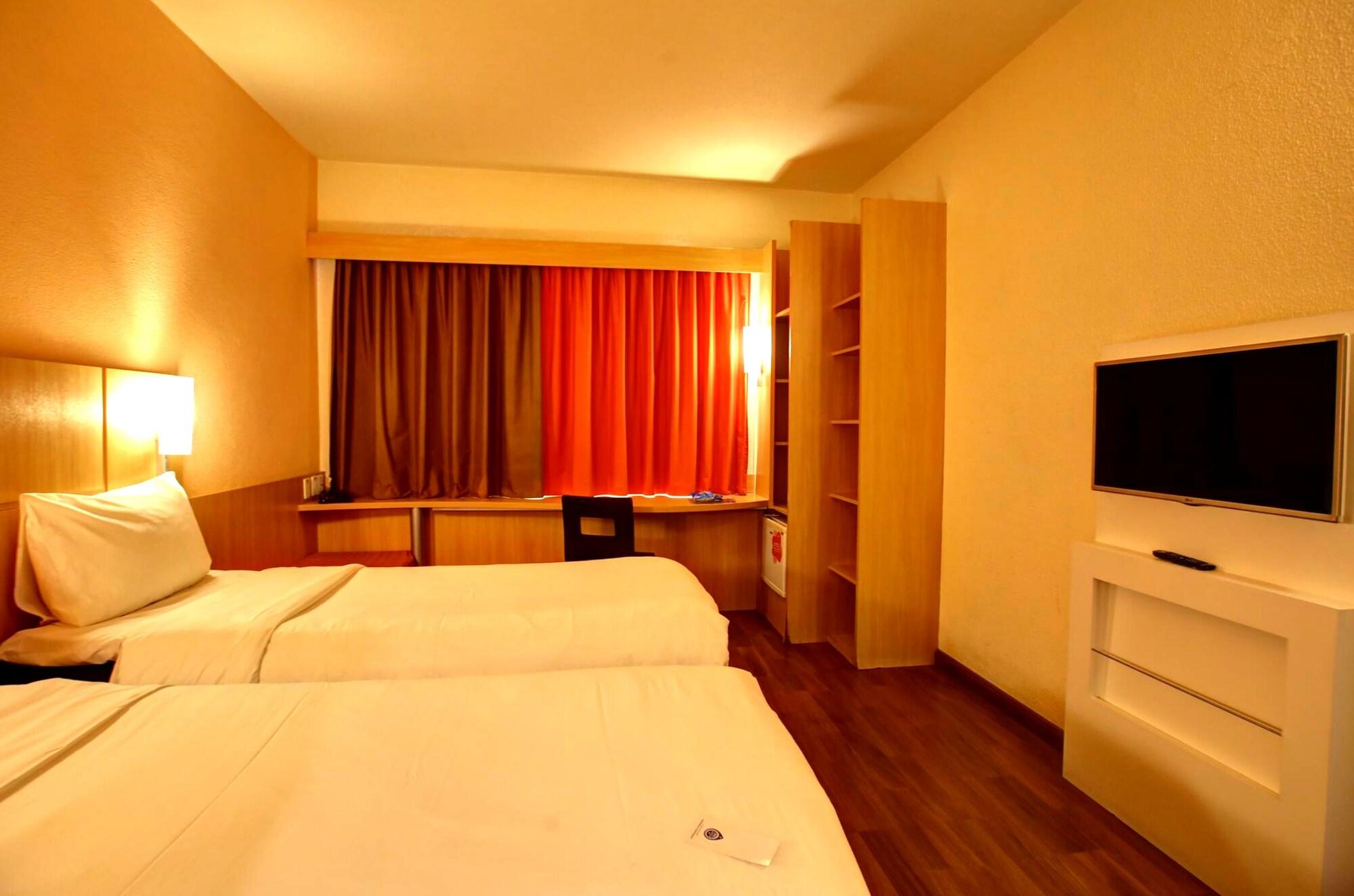 Ibis Vitoria Praia Do Canto Εξωτερικό φωτογραφία