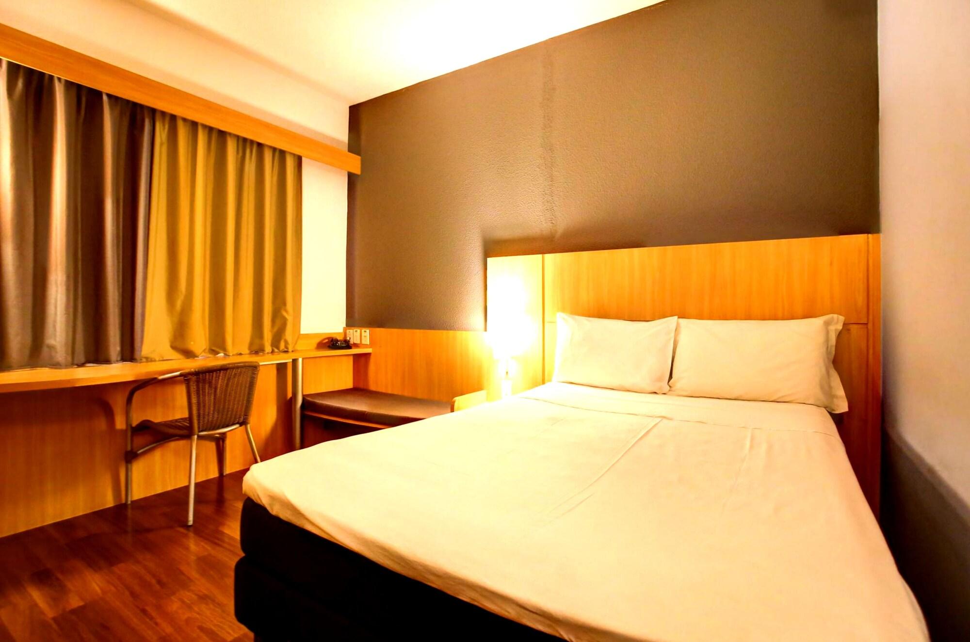 Ibis Vitoria Praia Do Canto Εξωτερικό φωτογραφία
