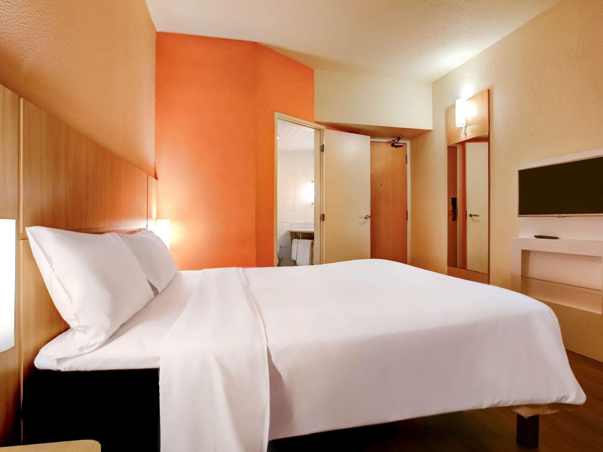Ibis Vitoria Praia Do Canto Εξωτερικό φωτογραφία